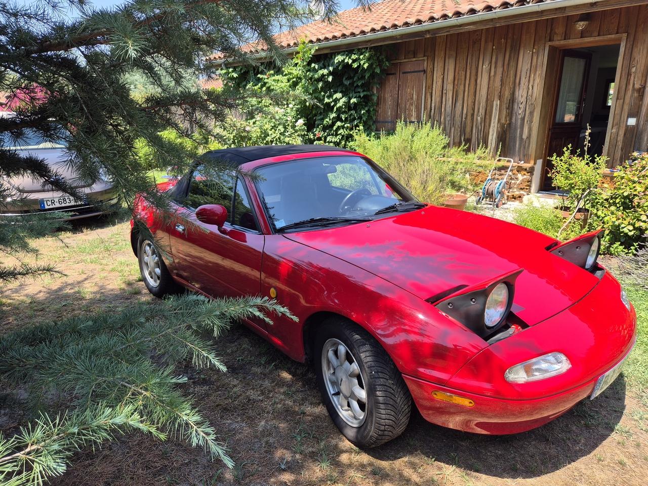1991 Mazda MX-5 NA LesAnciennes.com