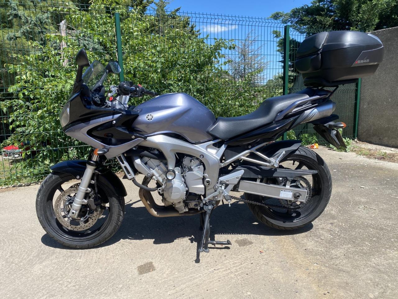 YAMAHA FAZER FZ6 - 2005 LesAnciennes.com