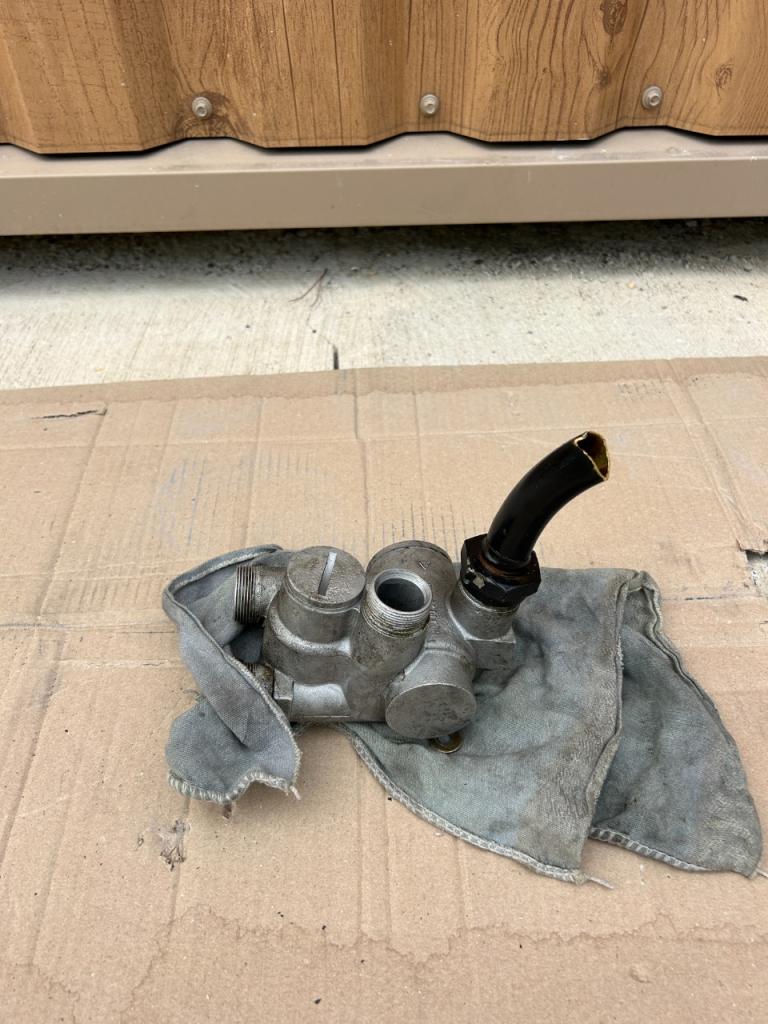 Thermostat d'huile Porsche 911 Série G 2.7 S Targ LesAnciennes.com