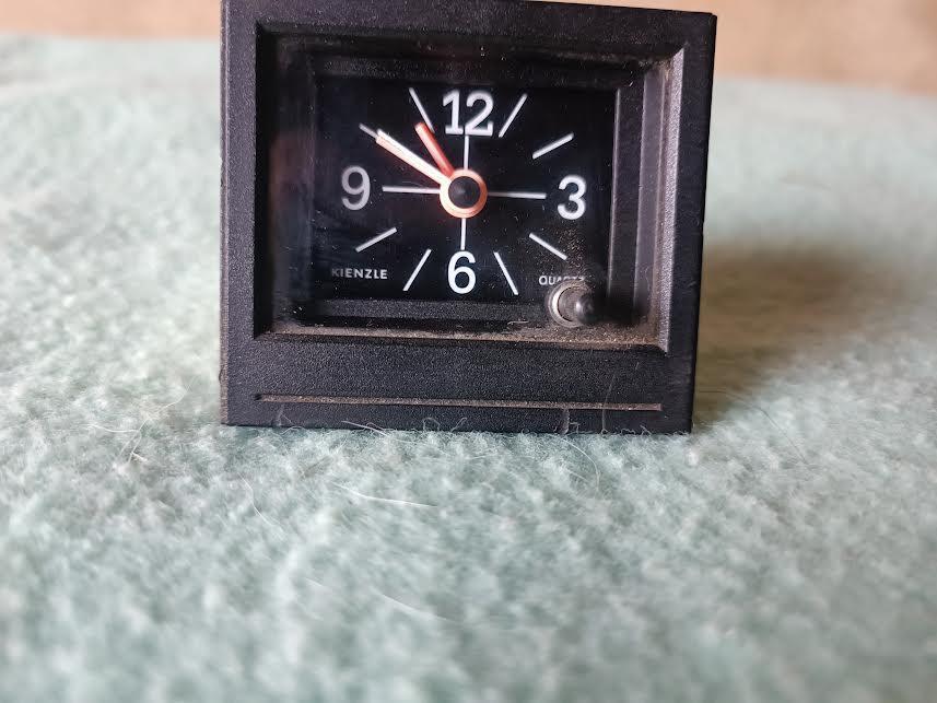 MONTRE TABLEAU DE BORD RENAULT 11 (R11) LesAnciennes.com