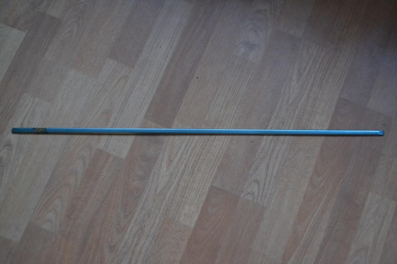 Baguette porte AV DTE/G PEUGEOT 404 LesAnciennes.com