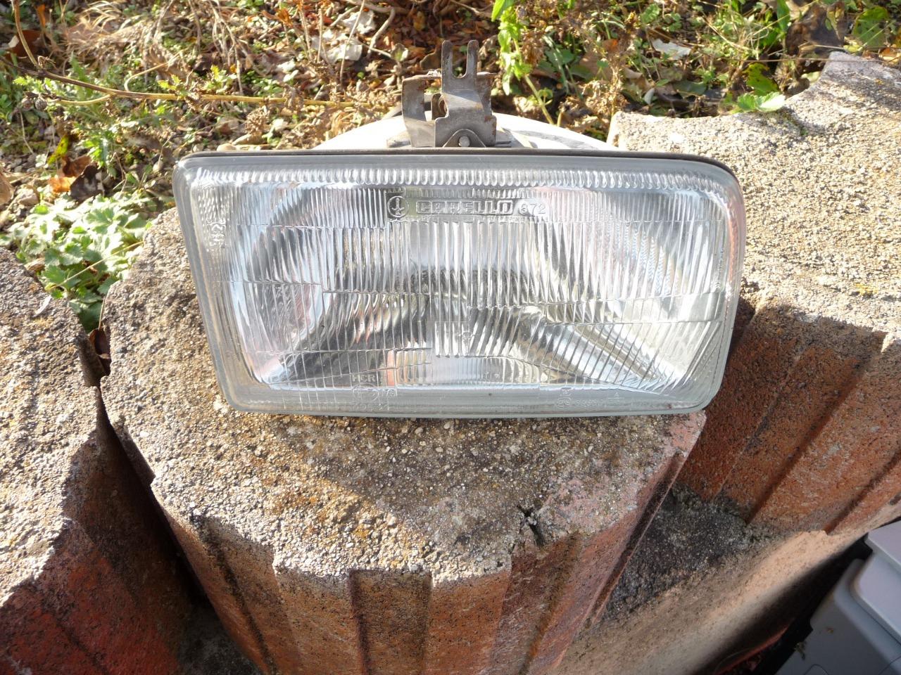 Pièces FORD Fiesta 2 OPTIQUE PHARE LesAnciennes.com