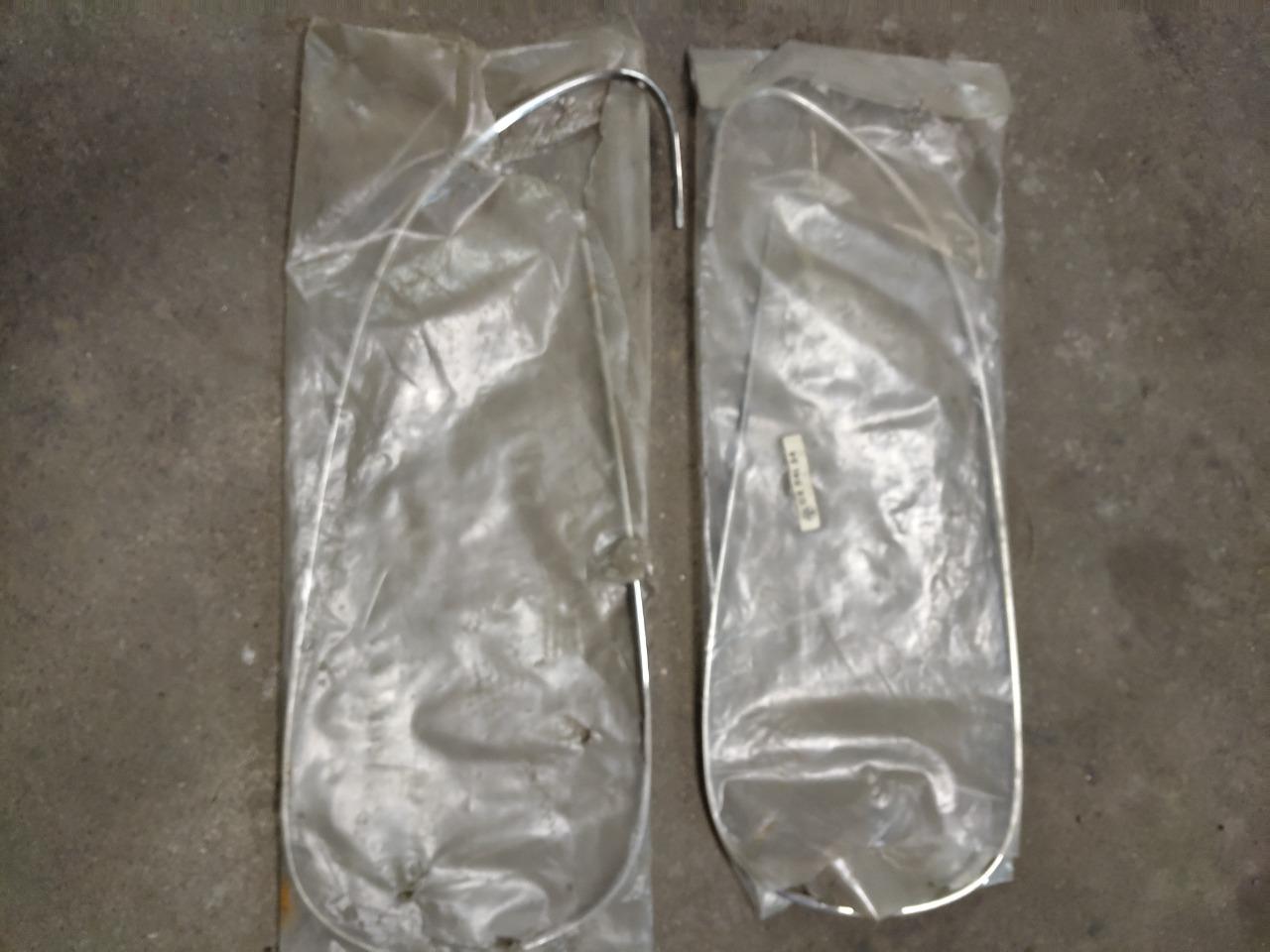 Joncs CITROEN DS LesAnciennes.com