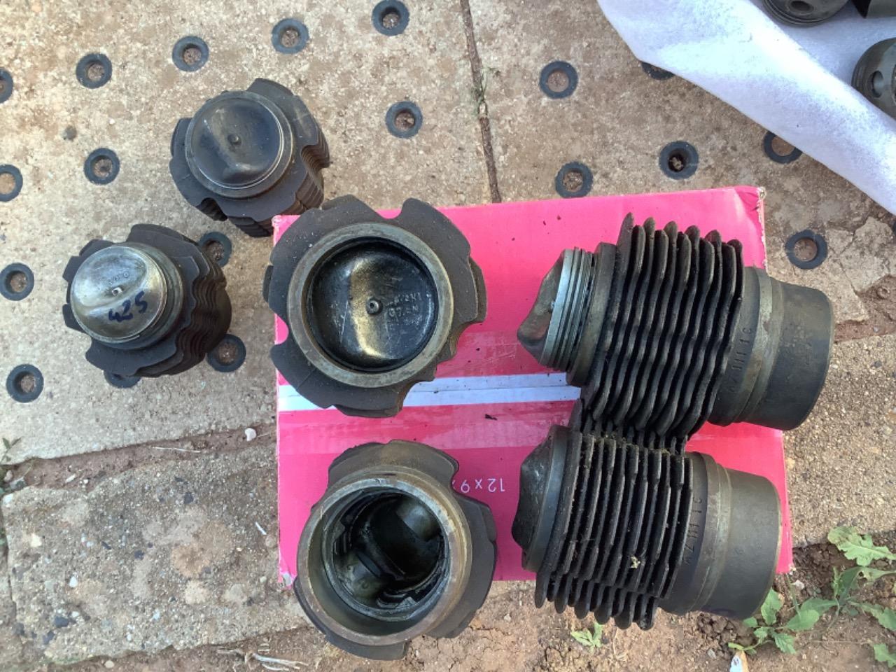 Chemises pistons CITROEN 2CV LesAnciennes.com