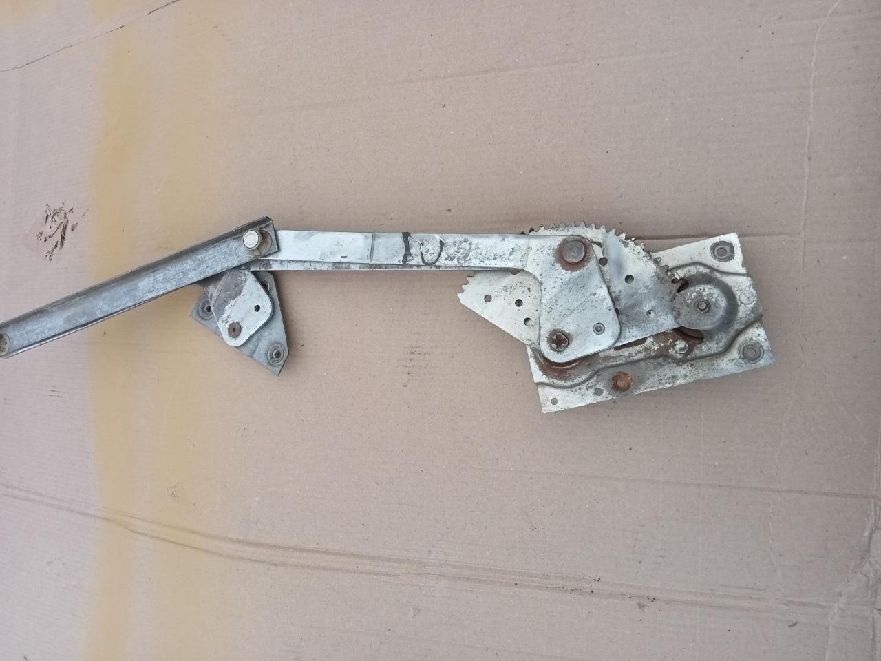 Crémaillère TRIUMPH TR6 LesAnciennes.com