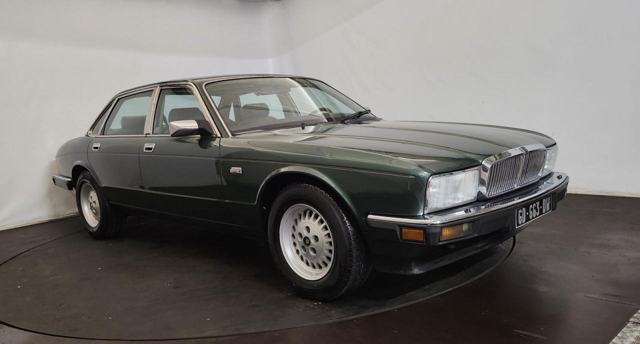 JAGUAR XJ40 1989 Prix: 15.000€ Origine : France »  LesAnciennes.com