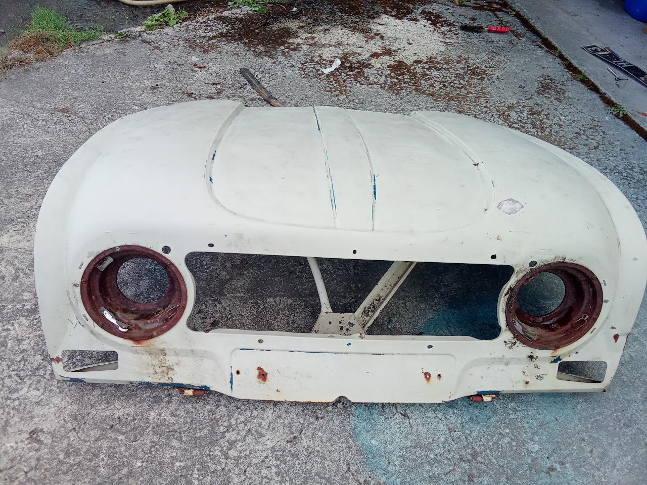 Capot RENAULT 4L (R4L) LesAnciennes.com