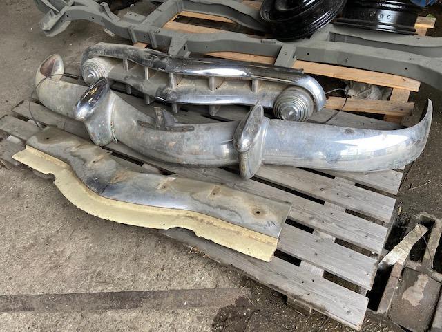 Pare choc CADILLAC 1950 LesAnciennes.com