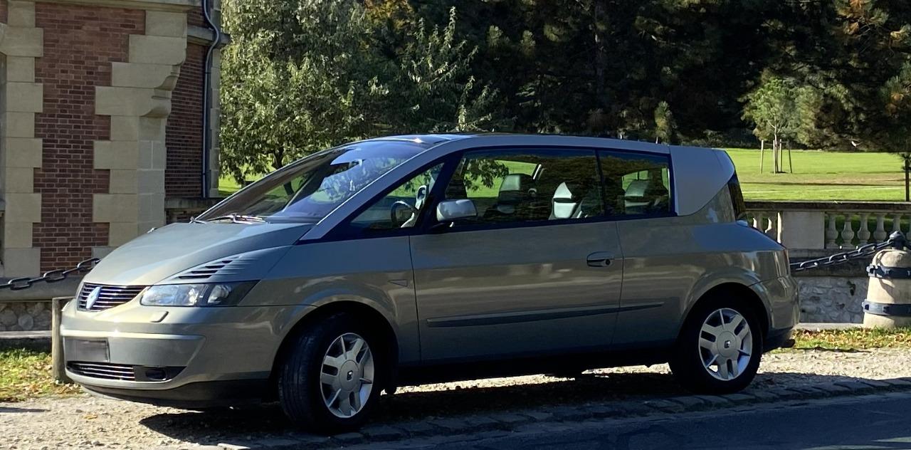 RENAULT AVANTIME 2L Turbo 16v - 2002 LesAnciennes.com