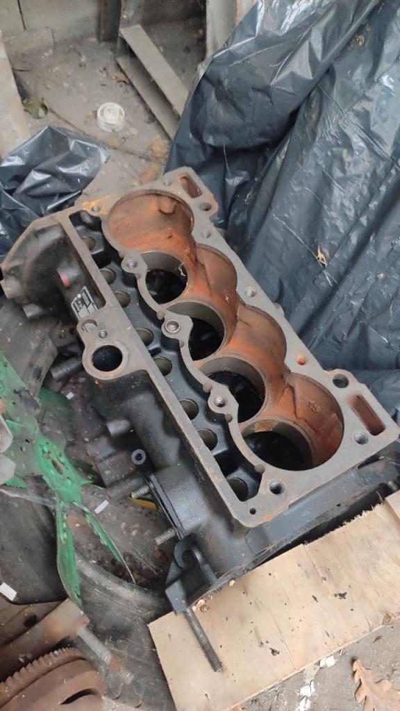 Bloc moteur 812S1 LesAnciennes.com