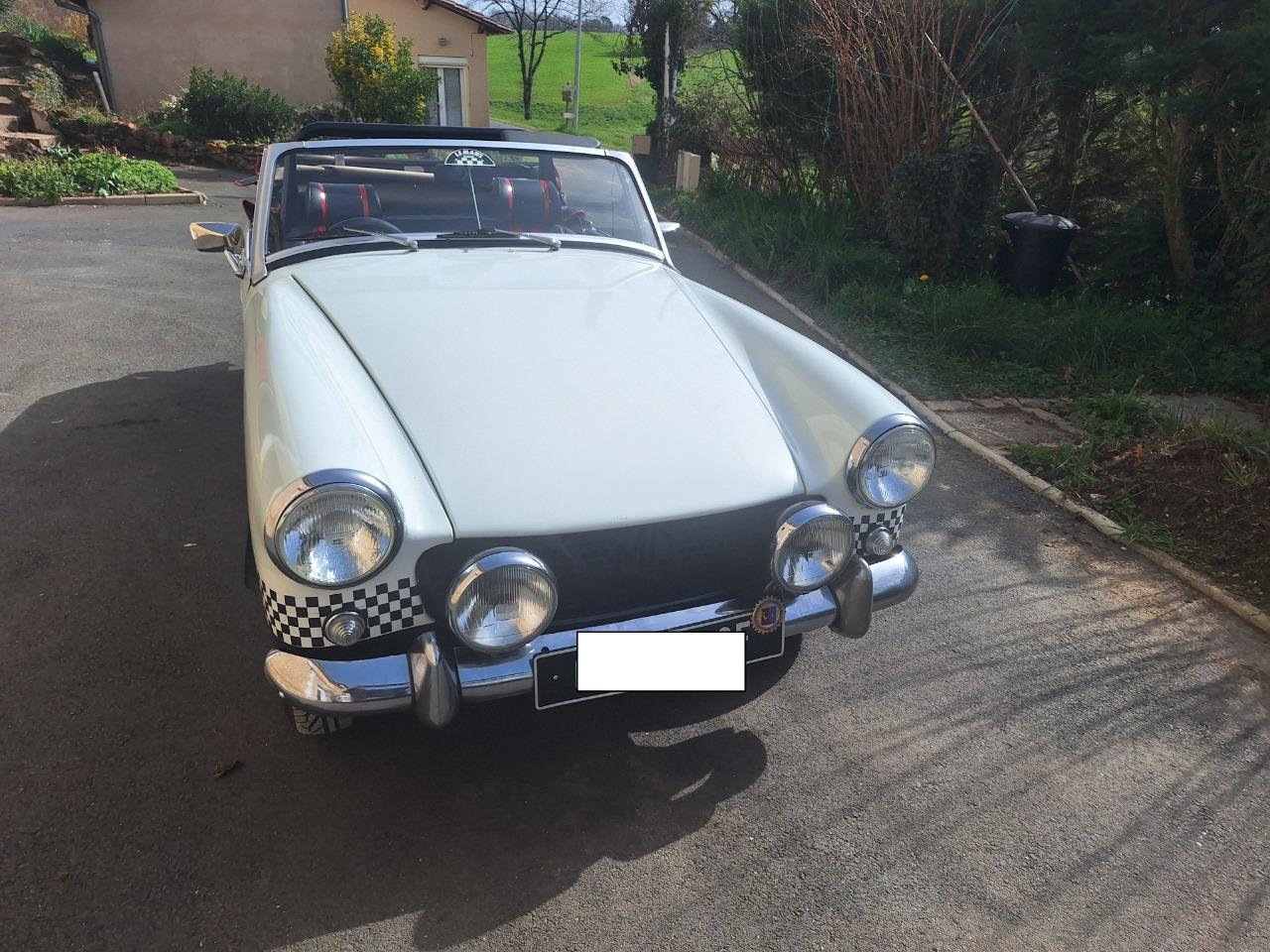 MG Midget 1500 - 1977 LesAnciennes.com