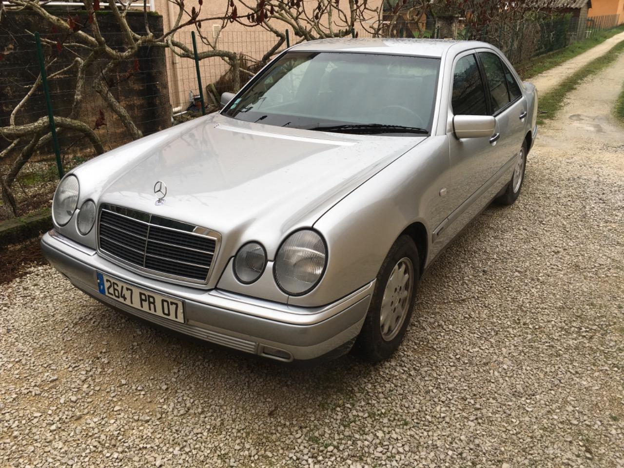 MERCEDES 290 turbo diesel - 1998 LesAnciennes.com