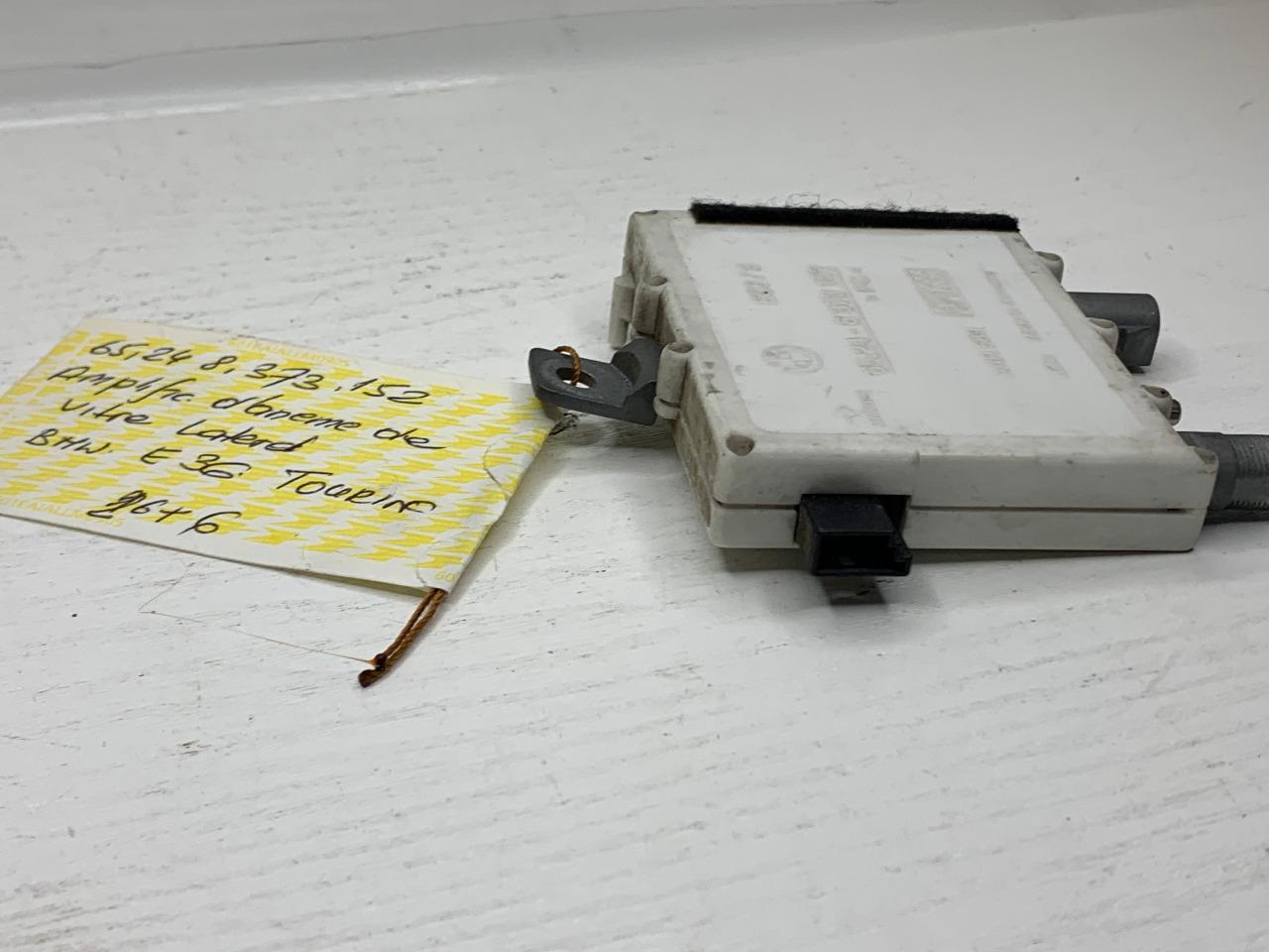 Amplificateur d'antenne vitre lat. BMW E36 TURING LesAnciennes.com