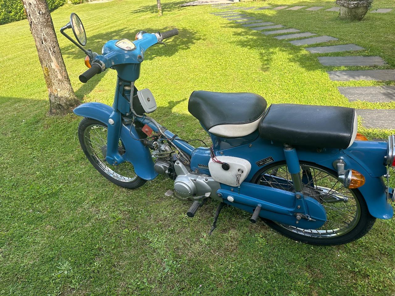HONDA C50 Super Cub - 1969 LesAnciennes.com