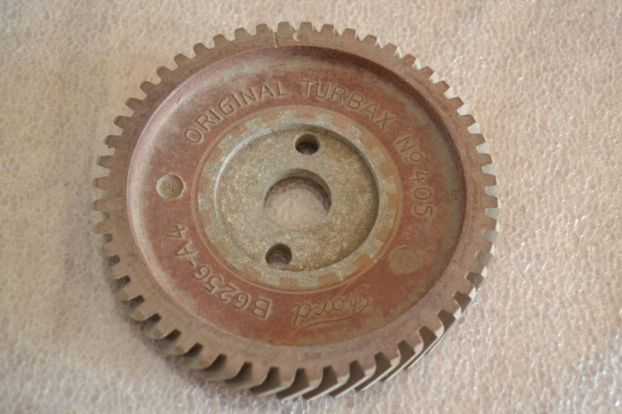 Pignon TURBAX distribution FORD A B AN B40 AA BB LesAnciennes.com