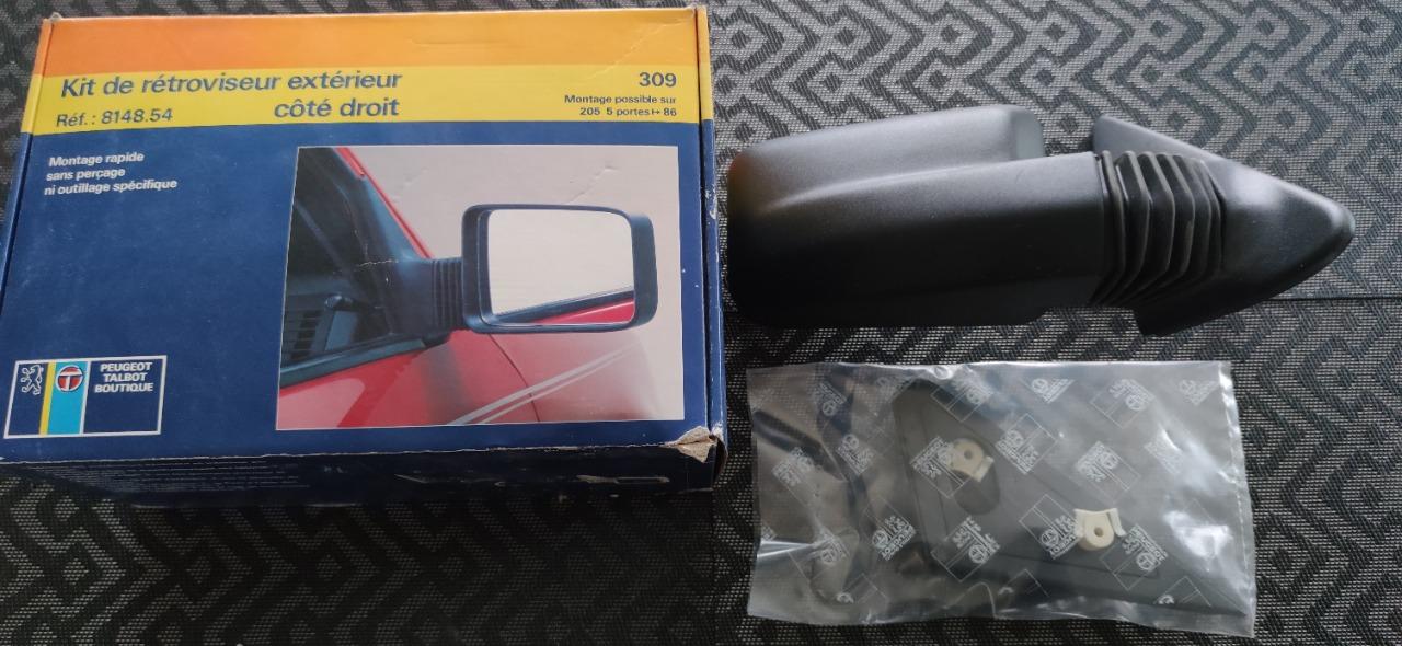 Rétroviseur droit PEUGEOT 309 LesAnciennes.com