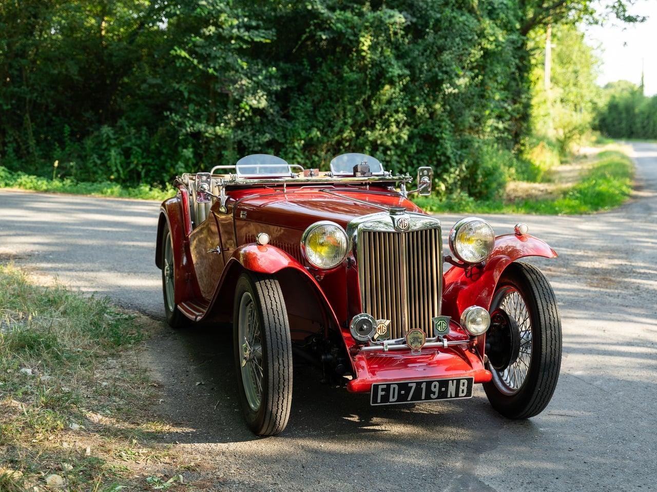 1949 MG TC LesAnciennes.com