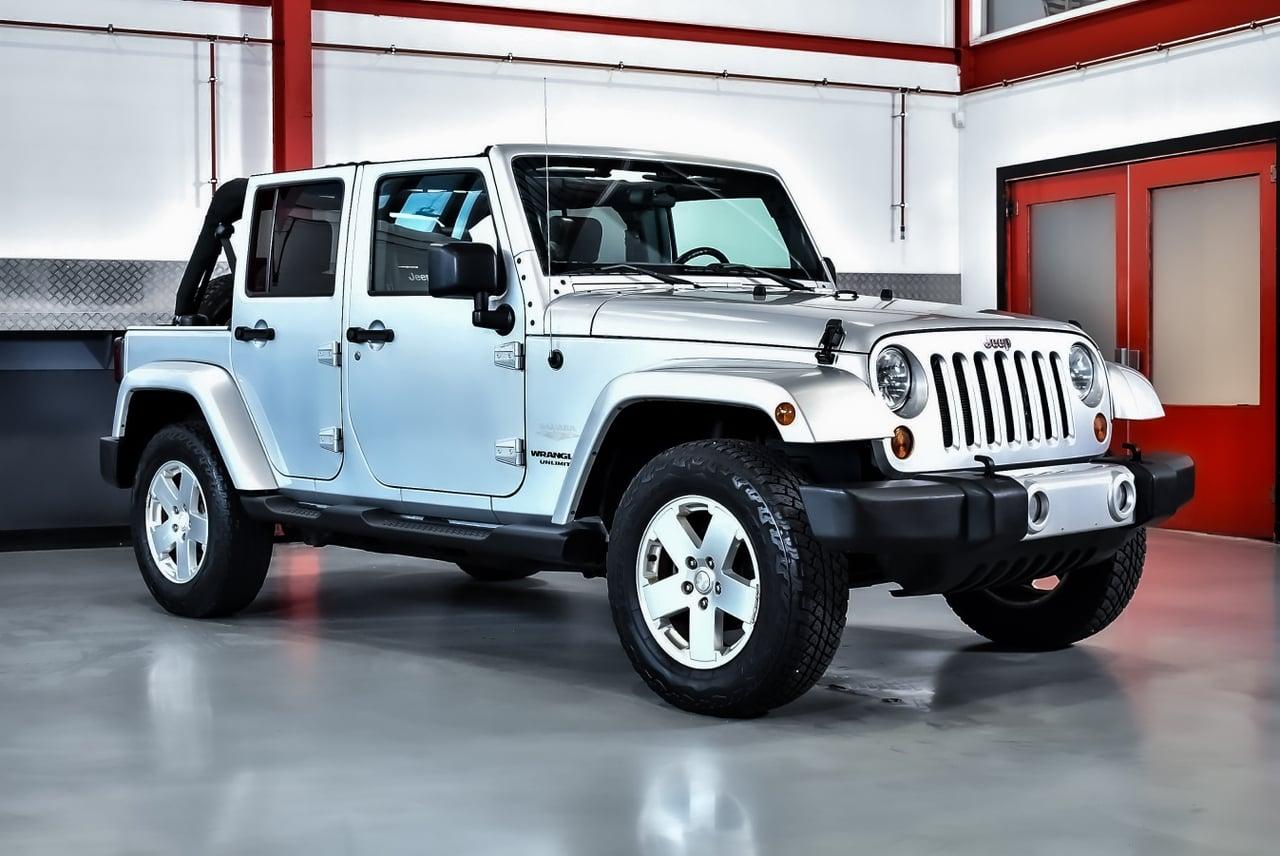2010 Jeep Wrangler Sahara SUV 3,8L V6 LesAnciennes.com