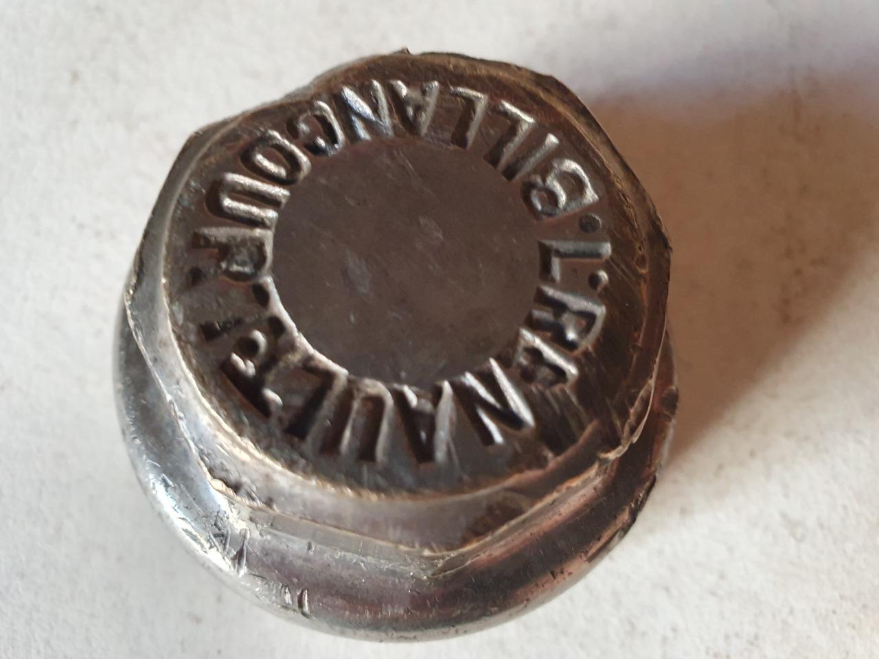 Ecrous RENAULT AG 1910 LesAnciennes.com