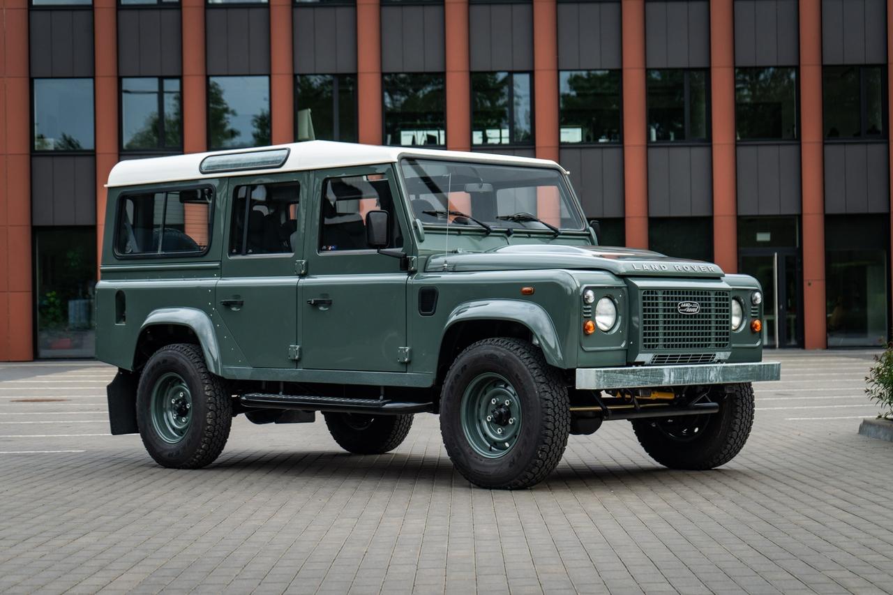2007 Land Rover Defender 110 Station Wagon LesAnciennes.com