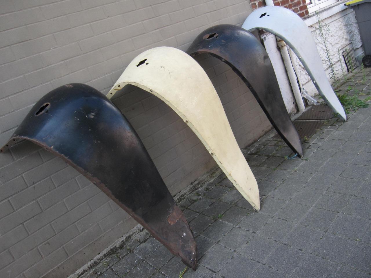 Aile avant droite CITROEN Traction 11 et 15 / 6 LesAnciennes.com