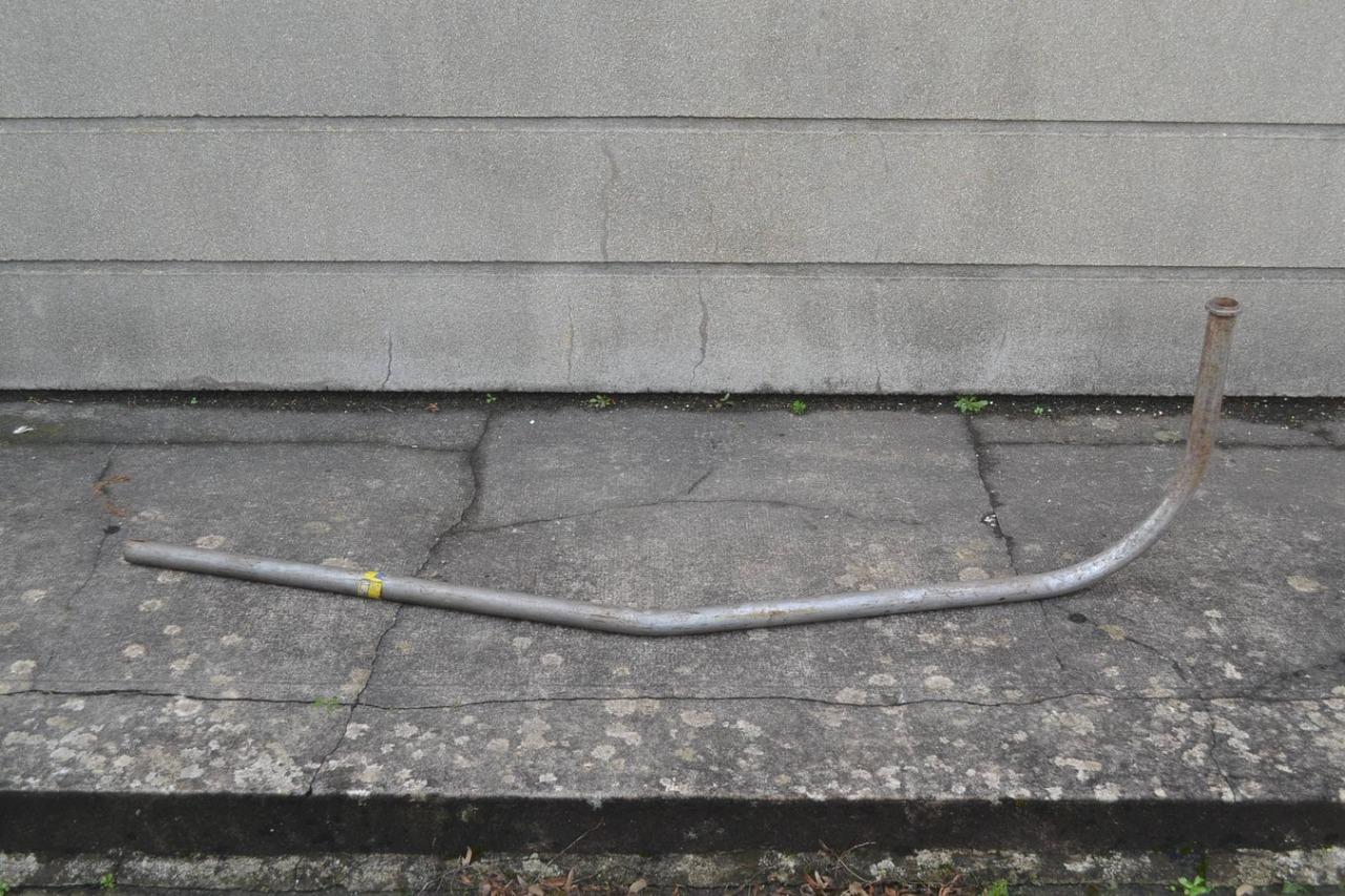 Tuyau AV d'échappement PEUGEOT J7,neuf LesAnciennes.com