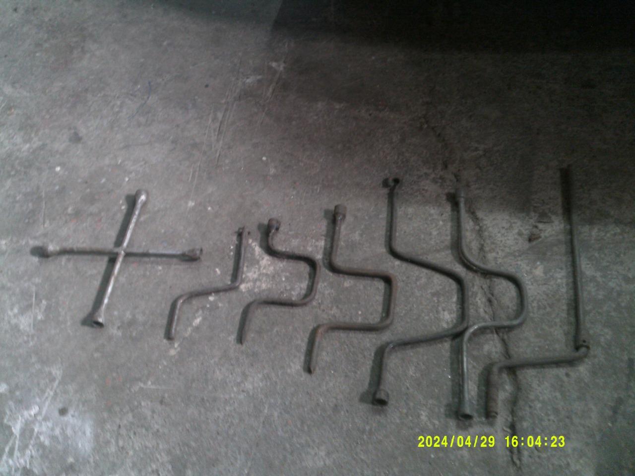 Lot de pièces TOUTES tous LesAnciennes.com