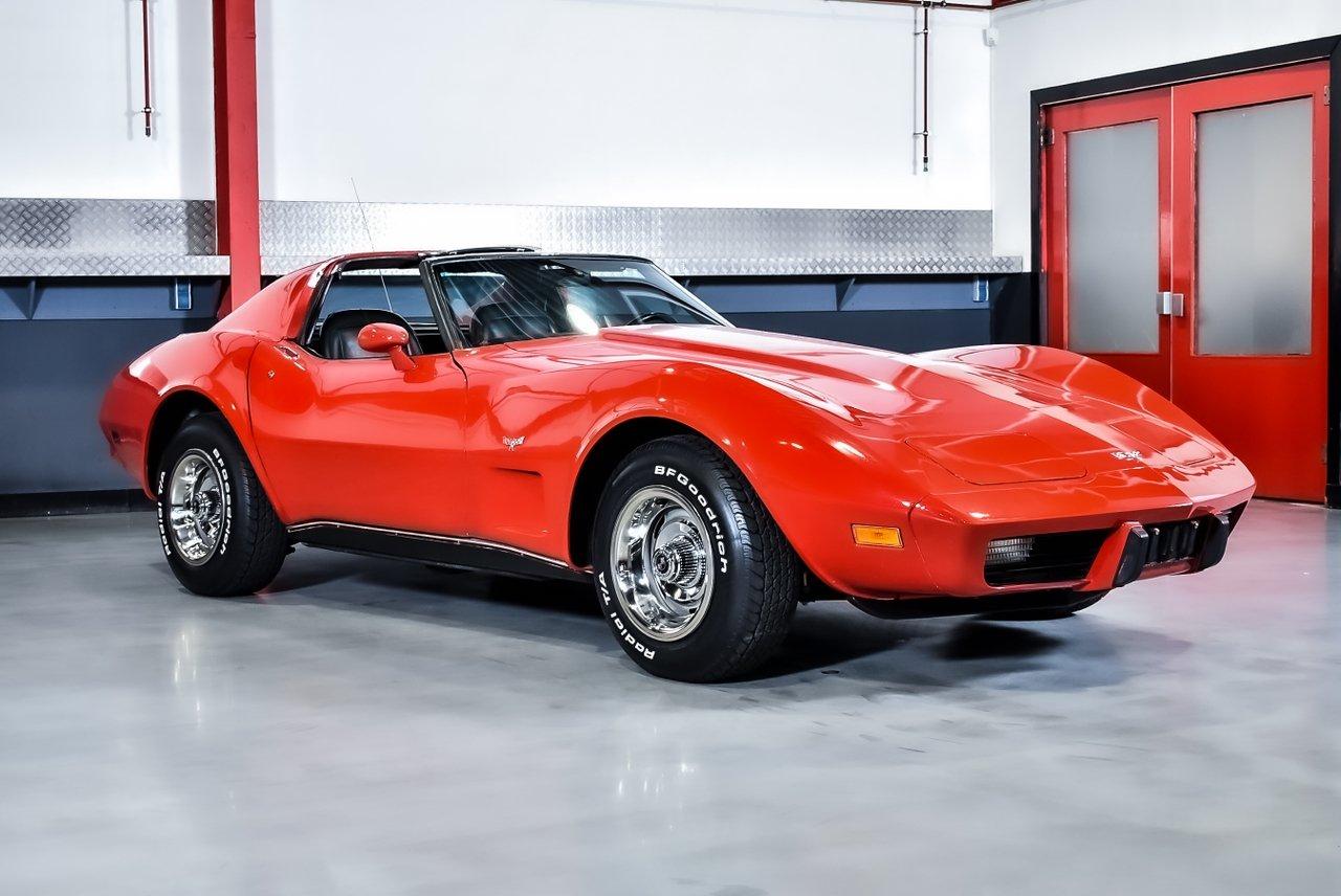 1977 Chevrolet Corvette C3 Targa 350CI V8 LesAnciennes.com