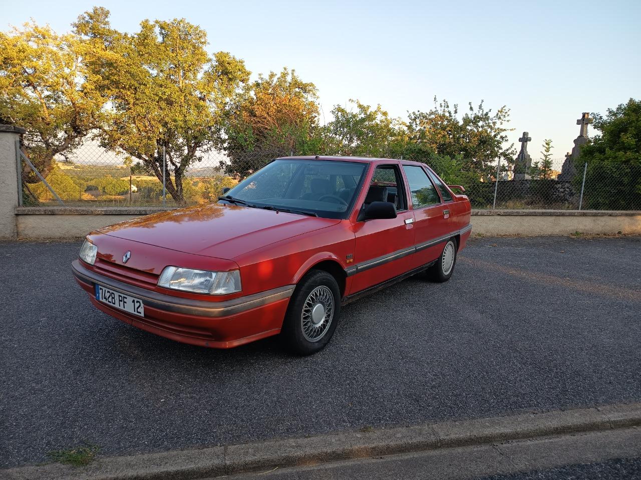 RENAULT 21 (R21) GTX - 1990 LesAnciennes.com