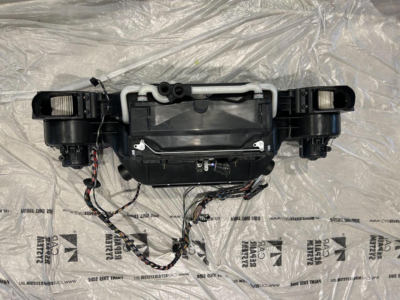 Filtre à air d'origine PORSCHE 911 993 4s LesAnciennes.com