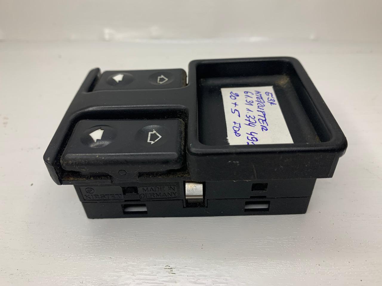 Interrupteur levè vitre avant BMW E 34 LesAnciennes.com