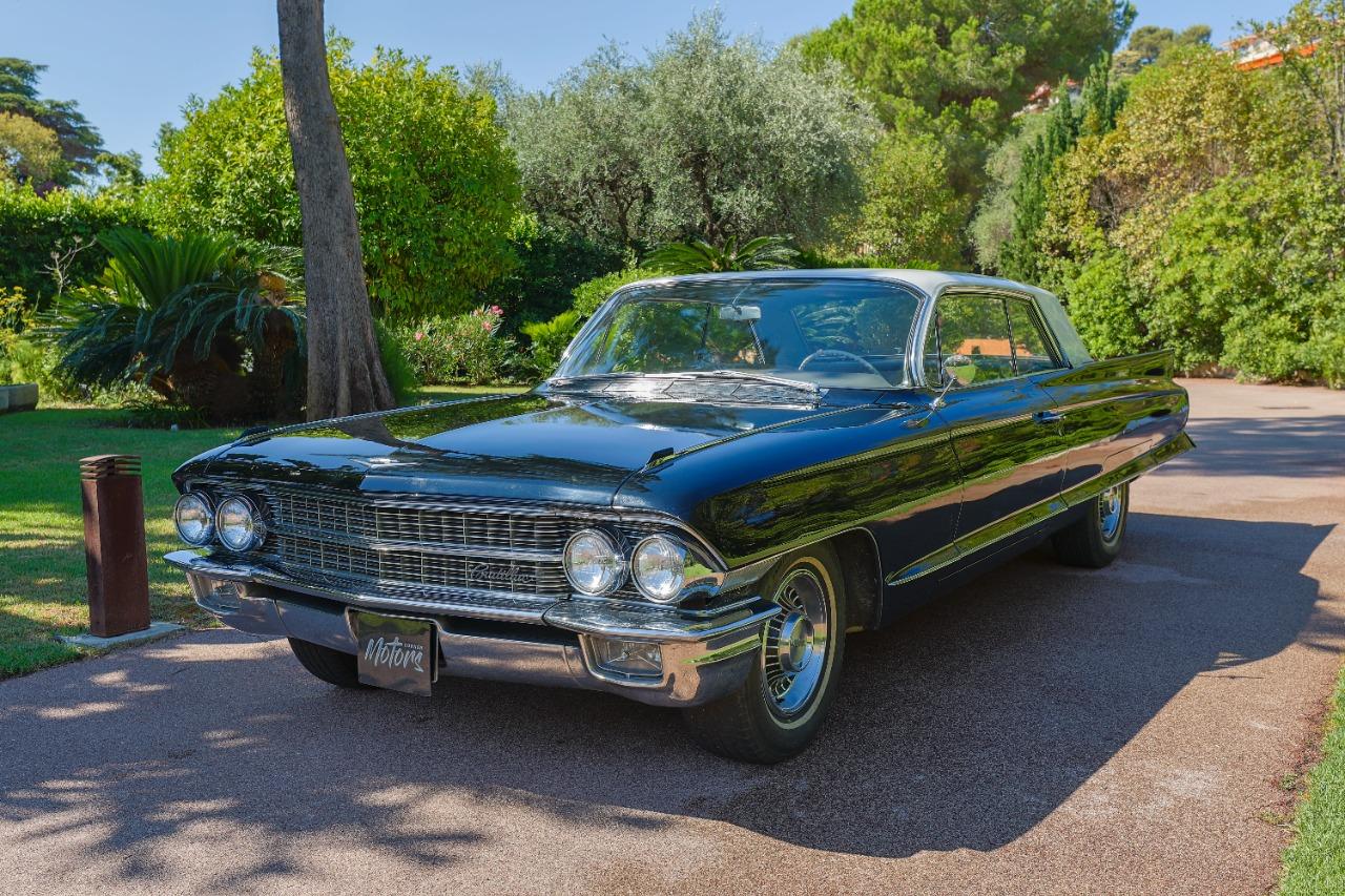 CADILLAC Coupé de Ville 5ème génération - 1961 LesAnciennes.com