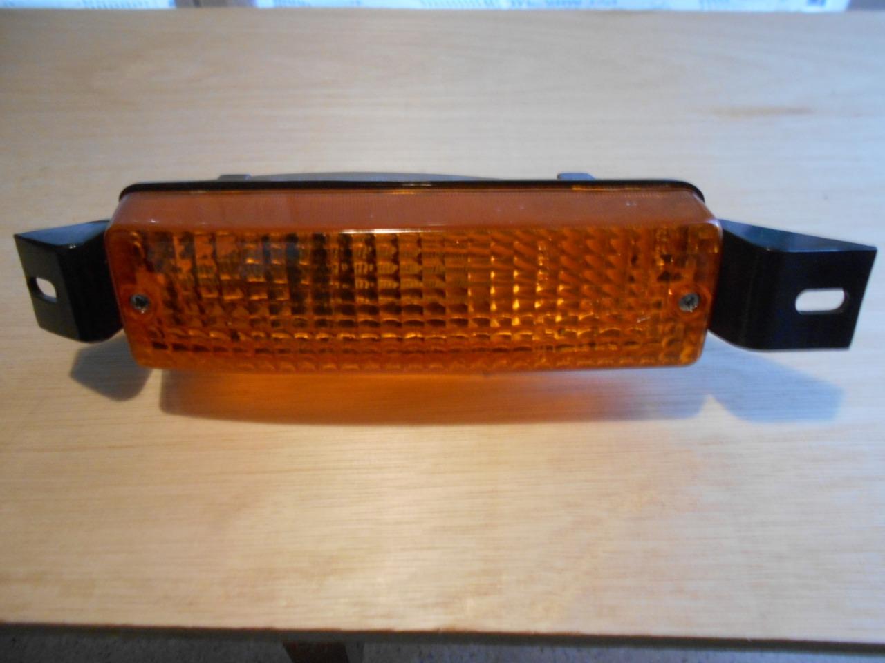 Feux Clignotant AV ALFA ROMEO Alfasud LesAnciennes.com