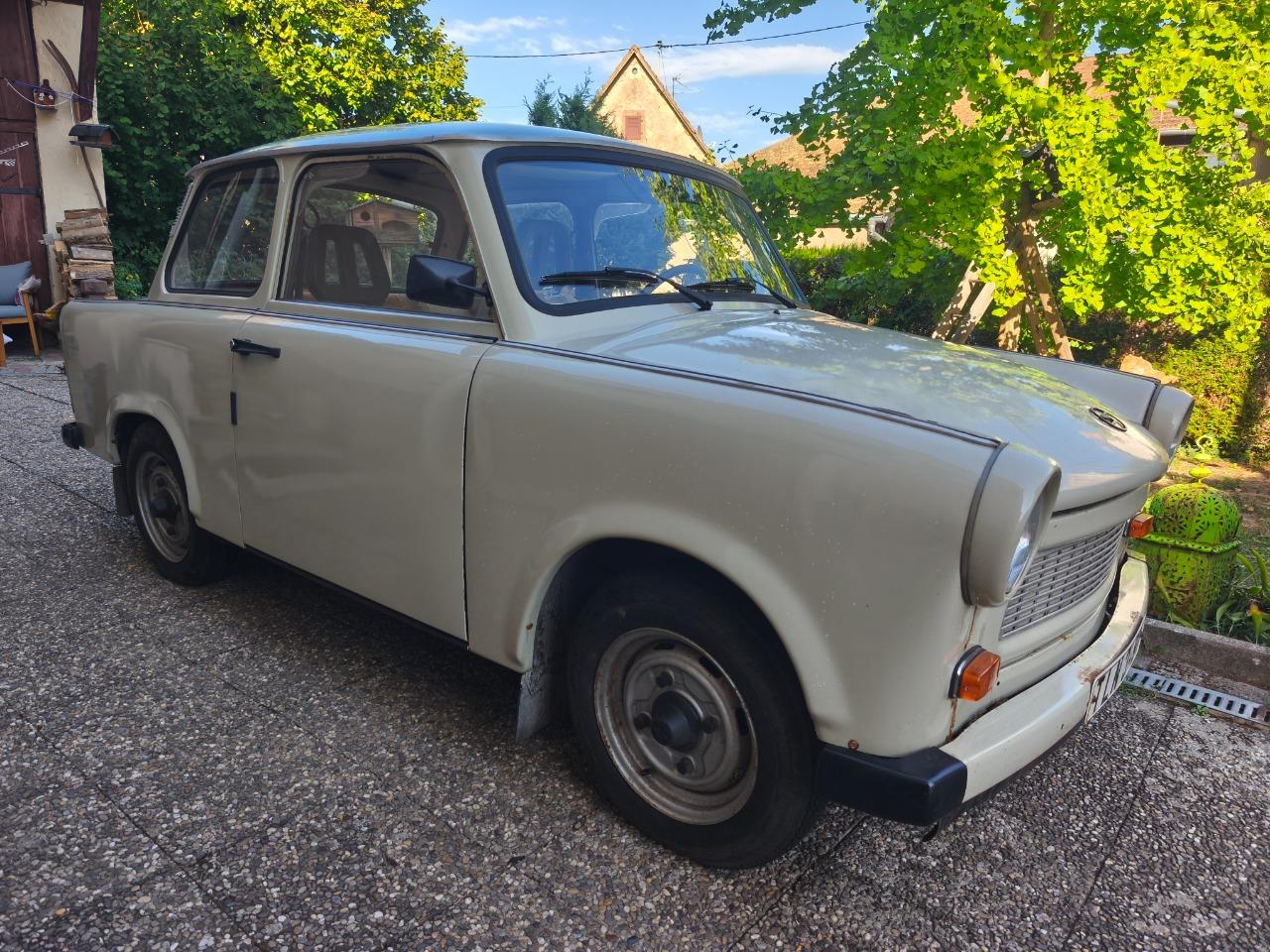 TRABANT 601 - 1989 LesAnciennes.com