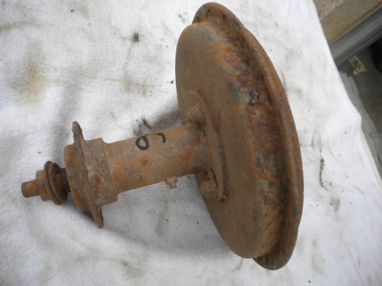 Pièces MOTOCYCLETTE ancienne moyeu de roue moto LesAnciennes.com