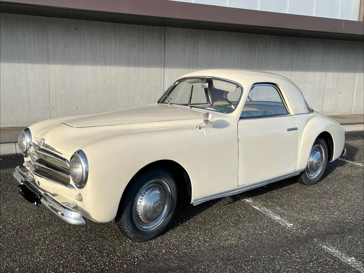 SIMCA 8 Sport coupe - 1952 LesAnciennes.com