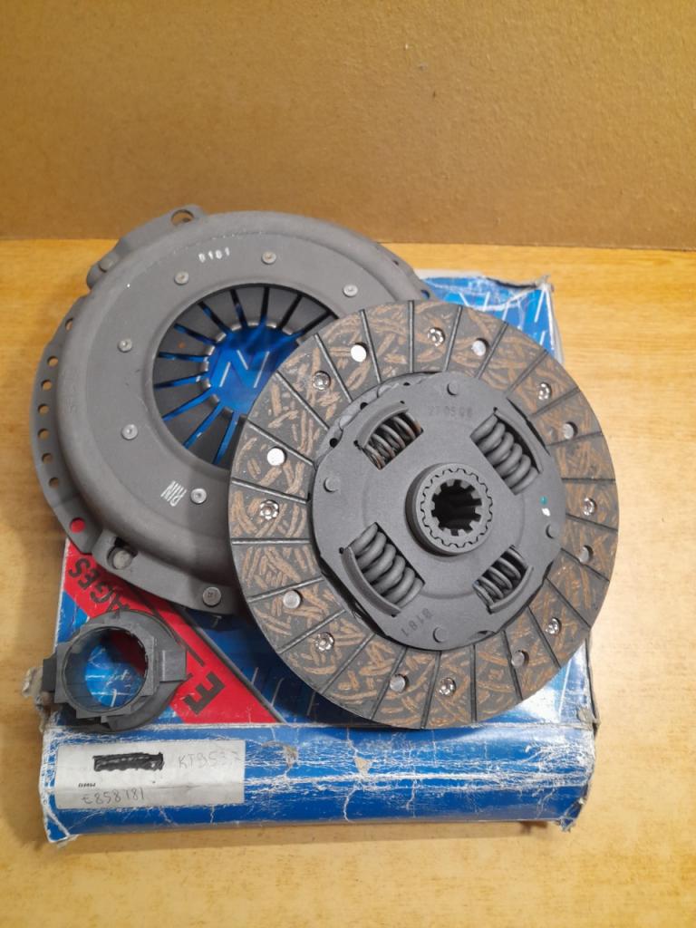 Kit Embrayage BMW 524 TD 524E E28 LesAnciennes.com