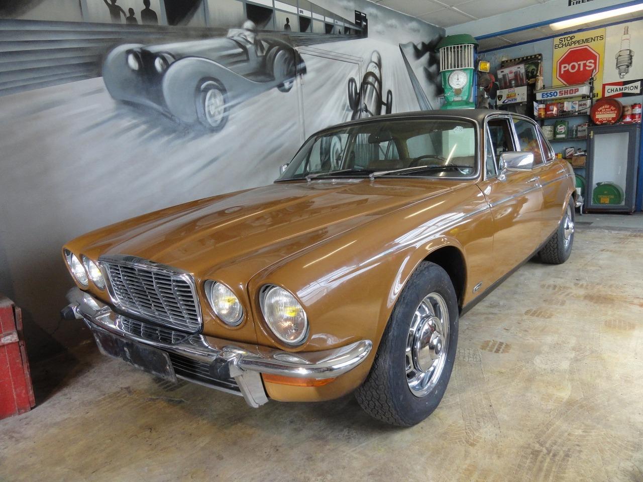 JAGUAR XJ6 - 1979 LesAnciennes.com