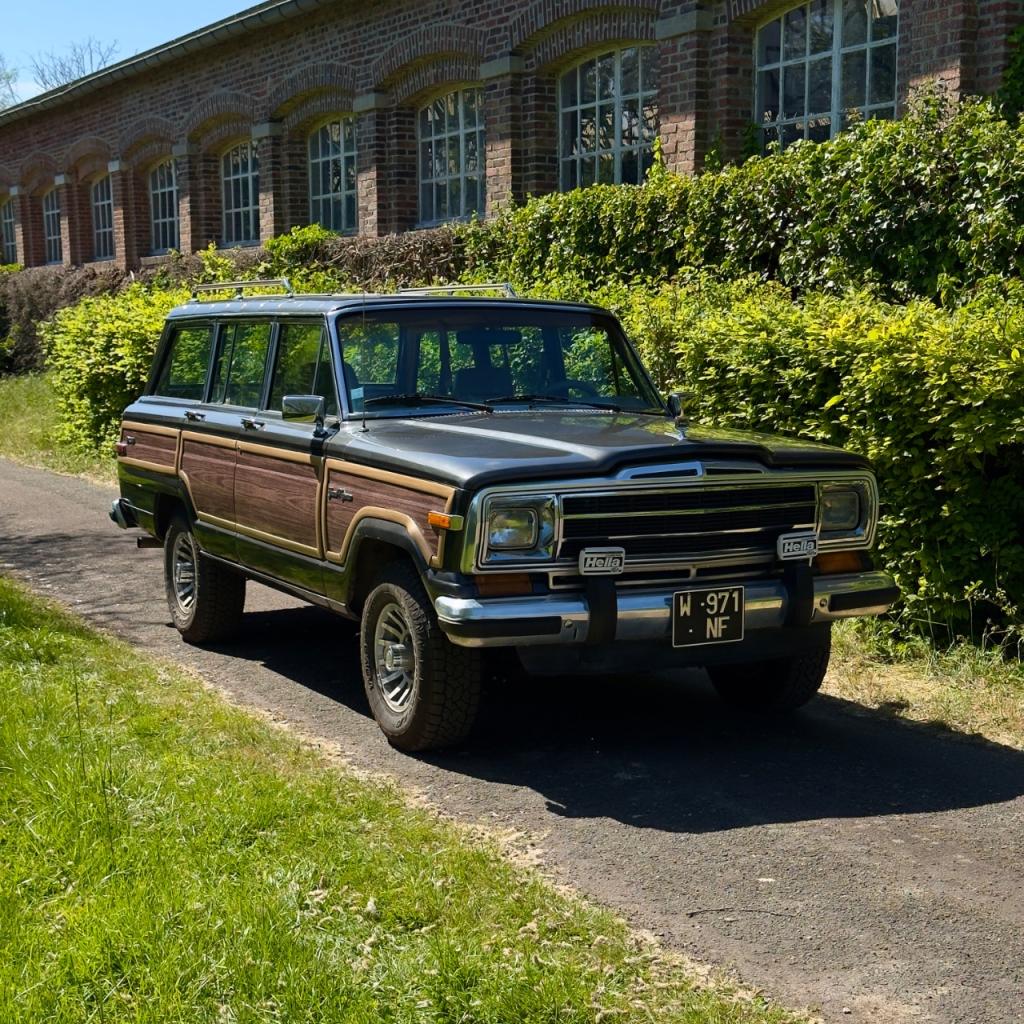 JEEP Grand Wagoneer 4x4 - 1987 LesAnciennes.com