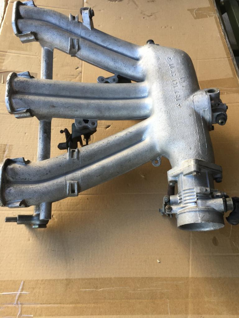 Collecteur MERCEDES 230 SL LesAnciennes.com