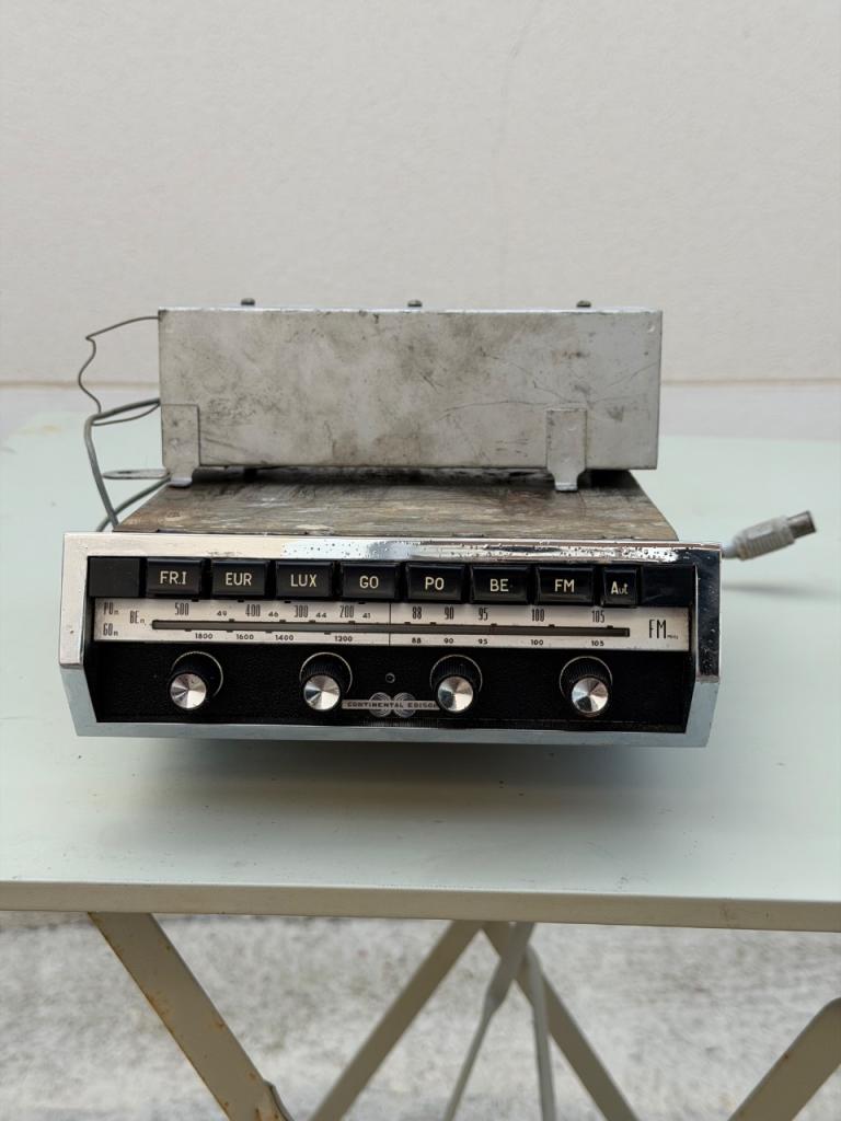 Radio CITROEN DS 19 / 21 LesAnciennes.com