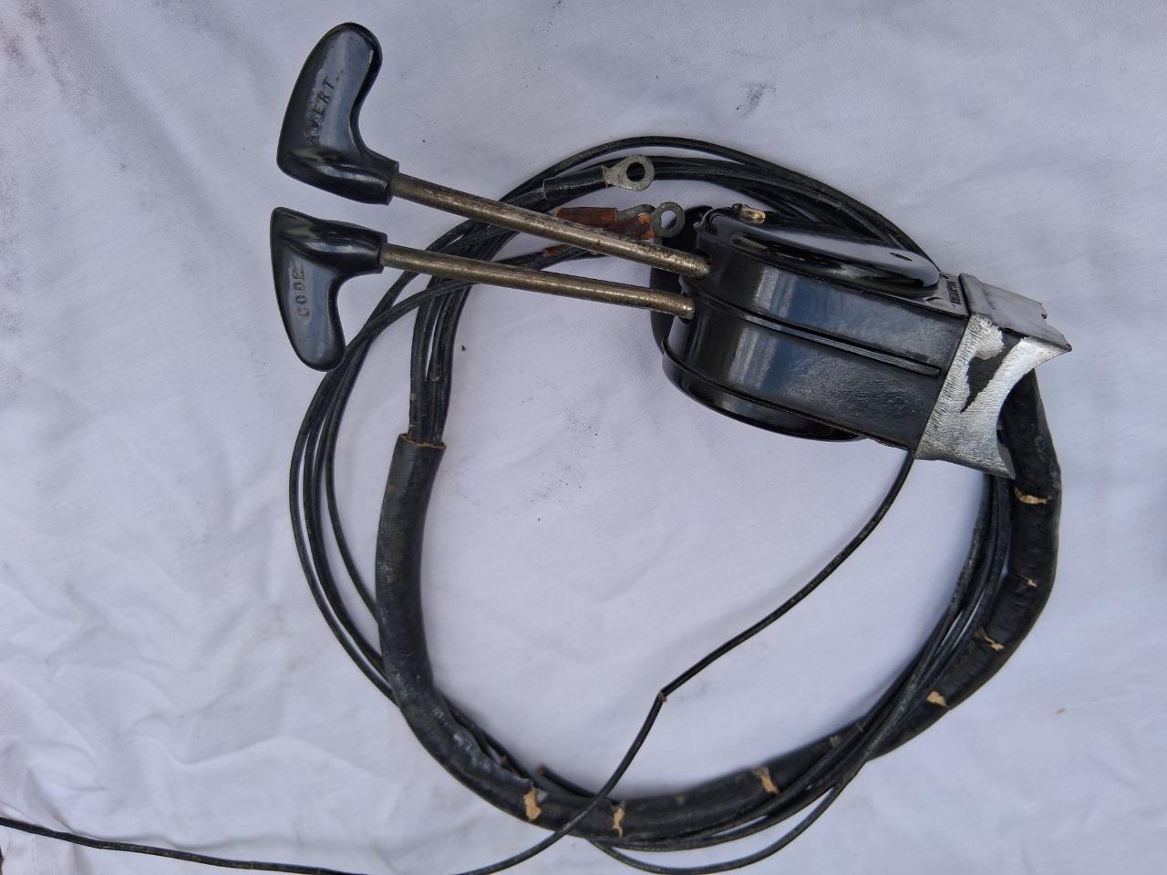 Commodo CITROEN Traction 7 C LesAnciennes.com