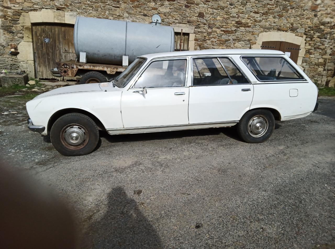 PEUGEOT 504 break - 1980 LesAnciennes.com