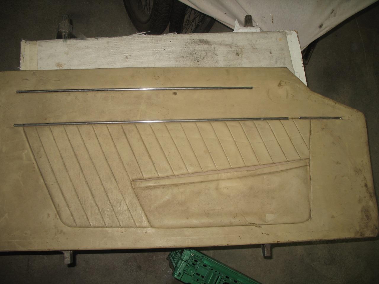 Panneau de porte ALFA ROMEO 2600 LesAnciennes.com