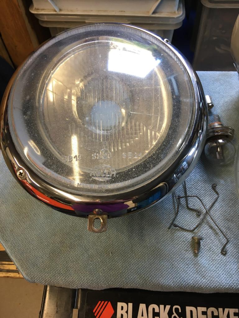 PORSCHE 356 : phares /.Klaxon LesAnciennes.com