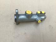 image_0-MAITRE CYLINDRE RENAULT 6 (R6) R4. R5