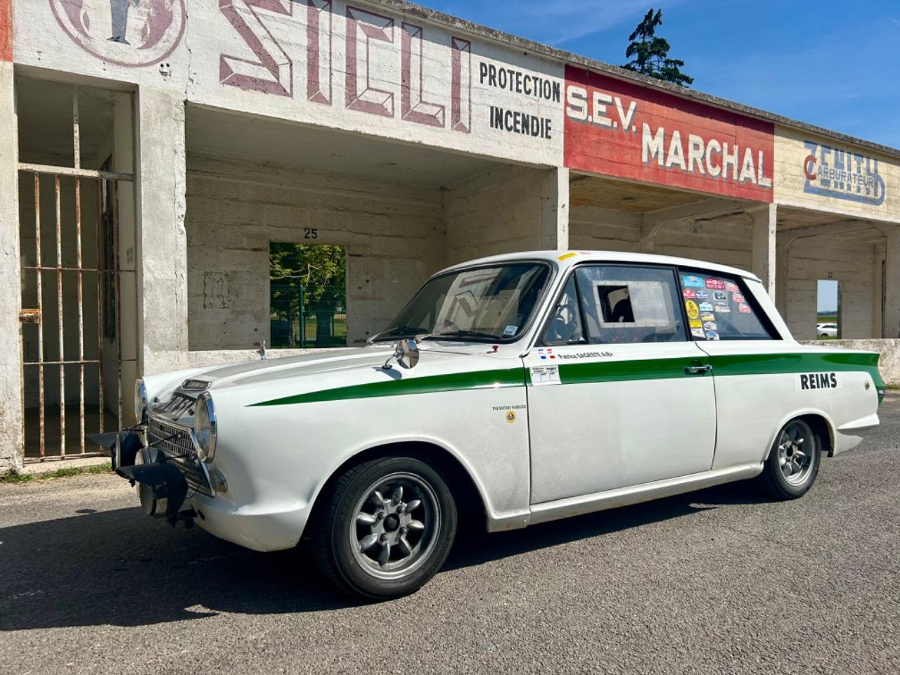 FORD Cortina Lotus Mk1 - 1965 LesAnciennes.com