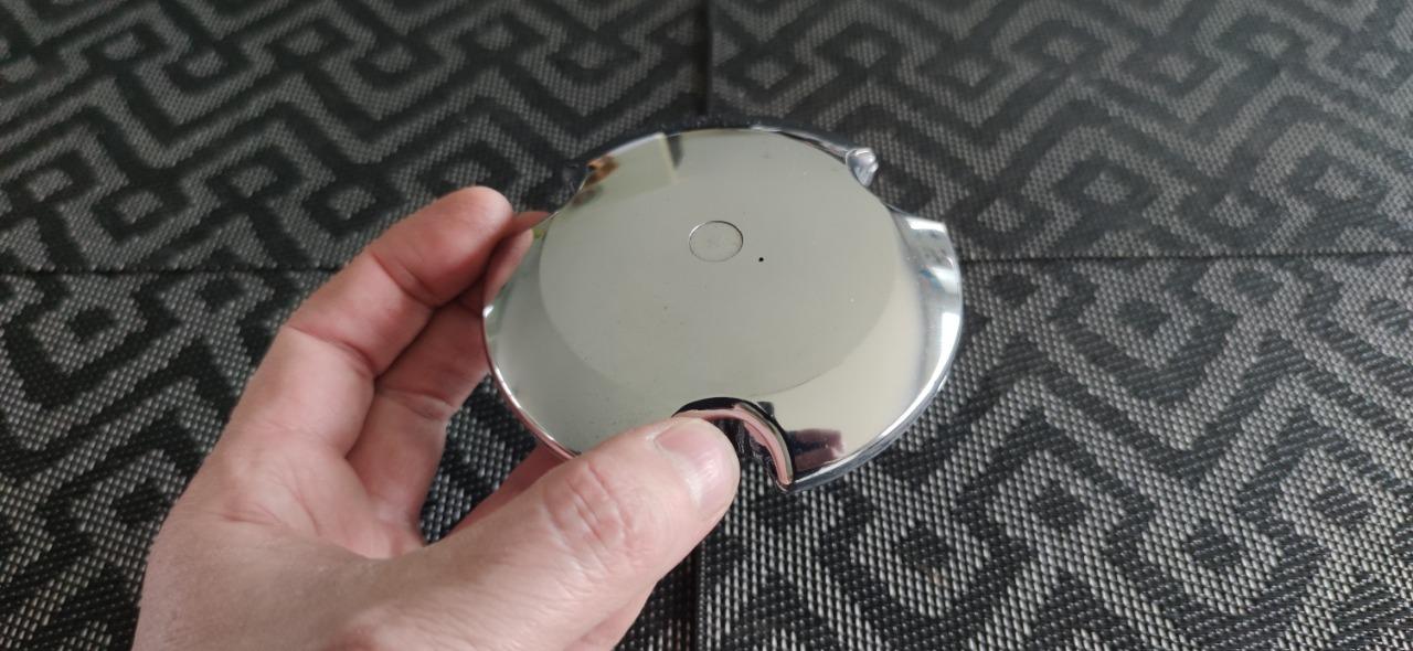 Bouchon essence RENAULT 15 (R15) 17 (R17) LesAnciennes.com