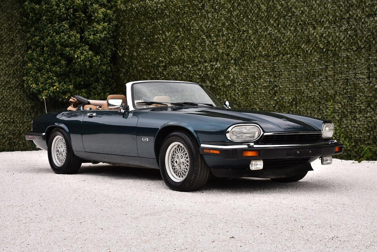1992 Jaguar XJS Convertible 5,3L V12 (42k miles) LesAnciennes.com