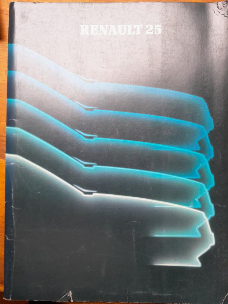 Renault 25 catalogue commercial LesAnciennes.com